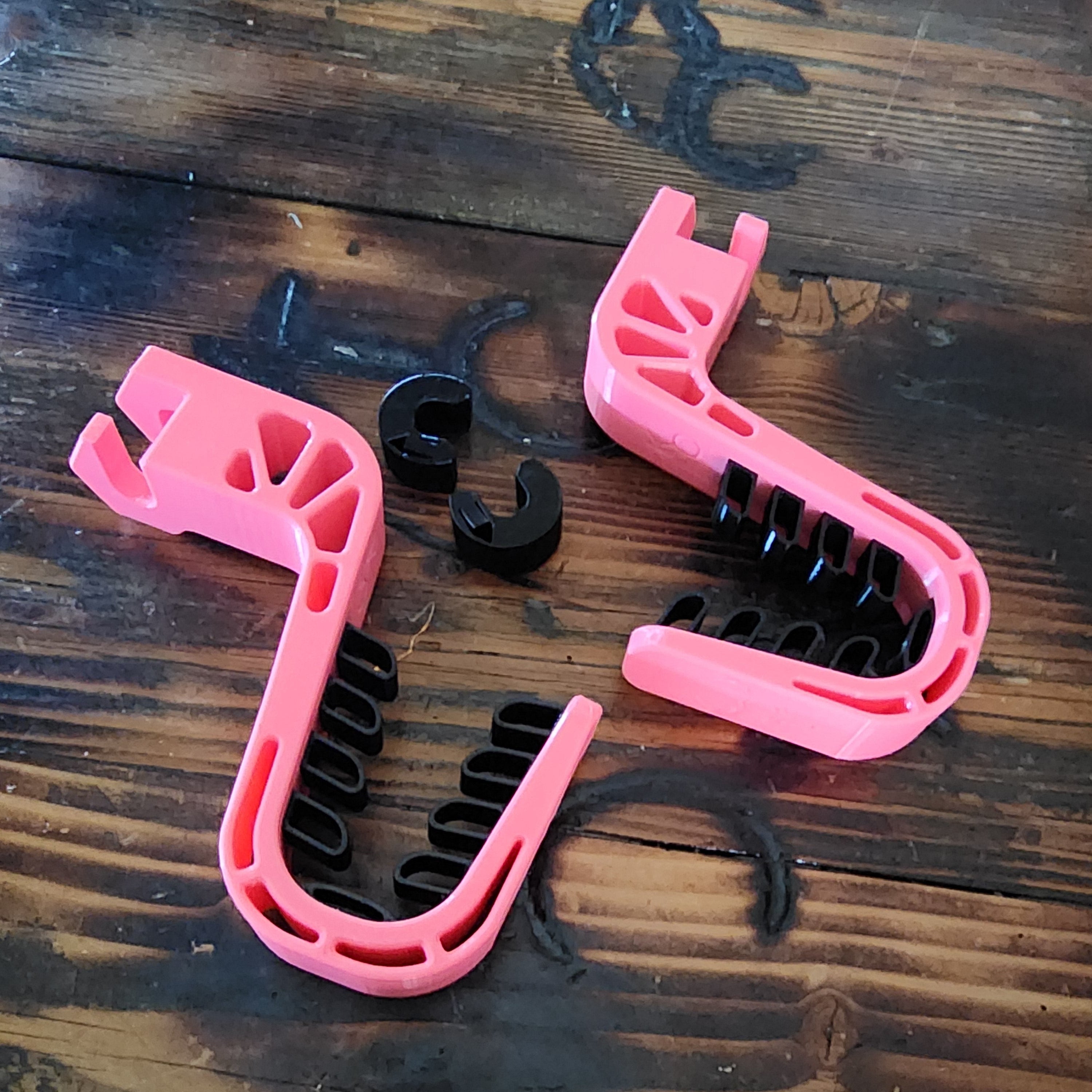 Head Rest Mounted Rifle Rack