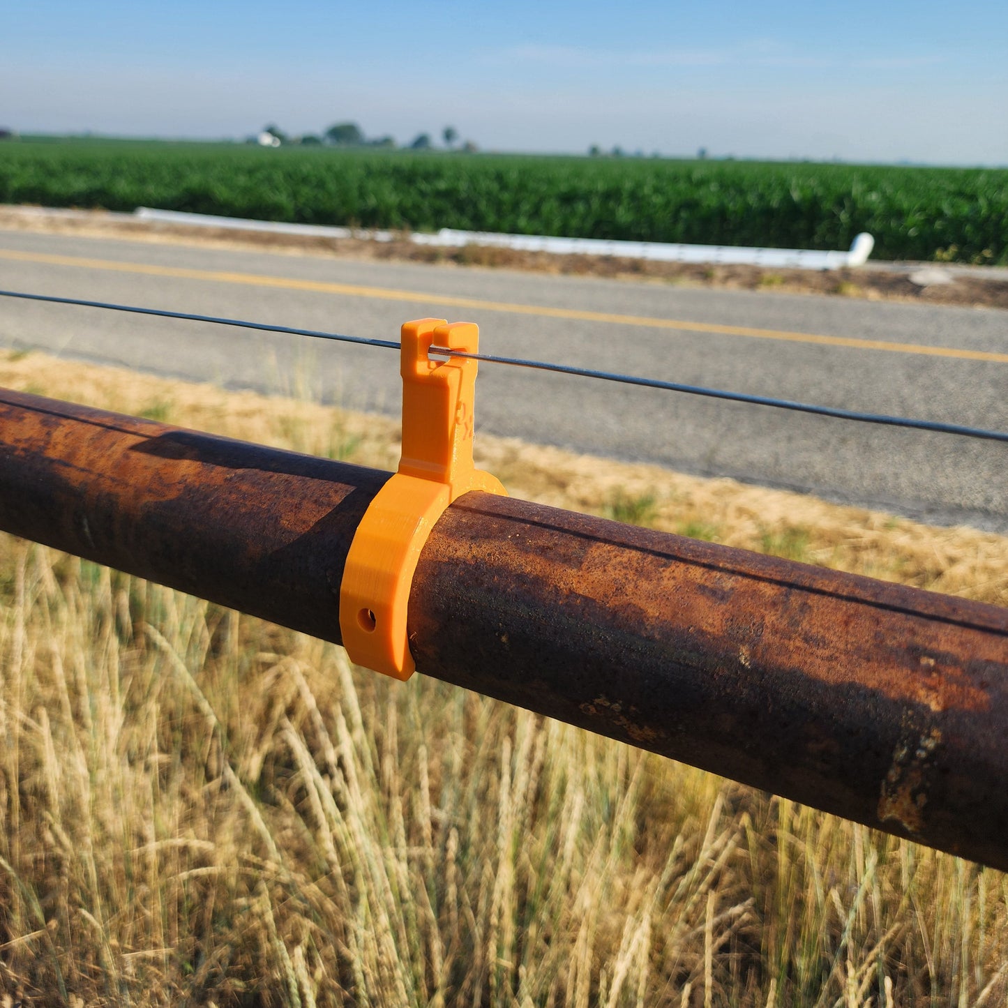 Horizontal Pipe Fence Insulators