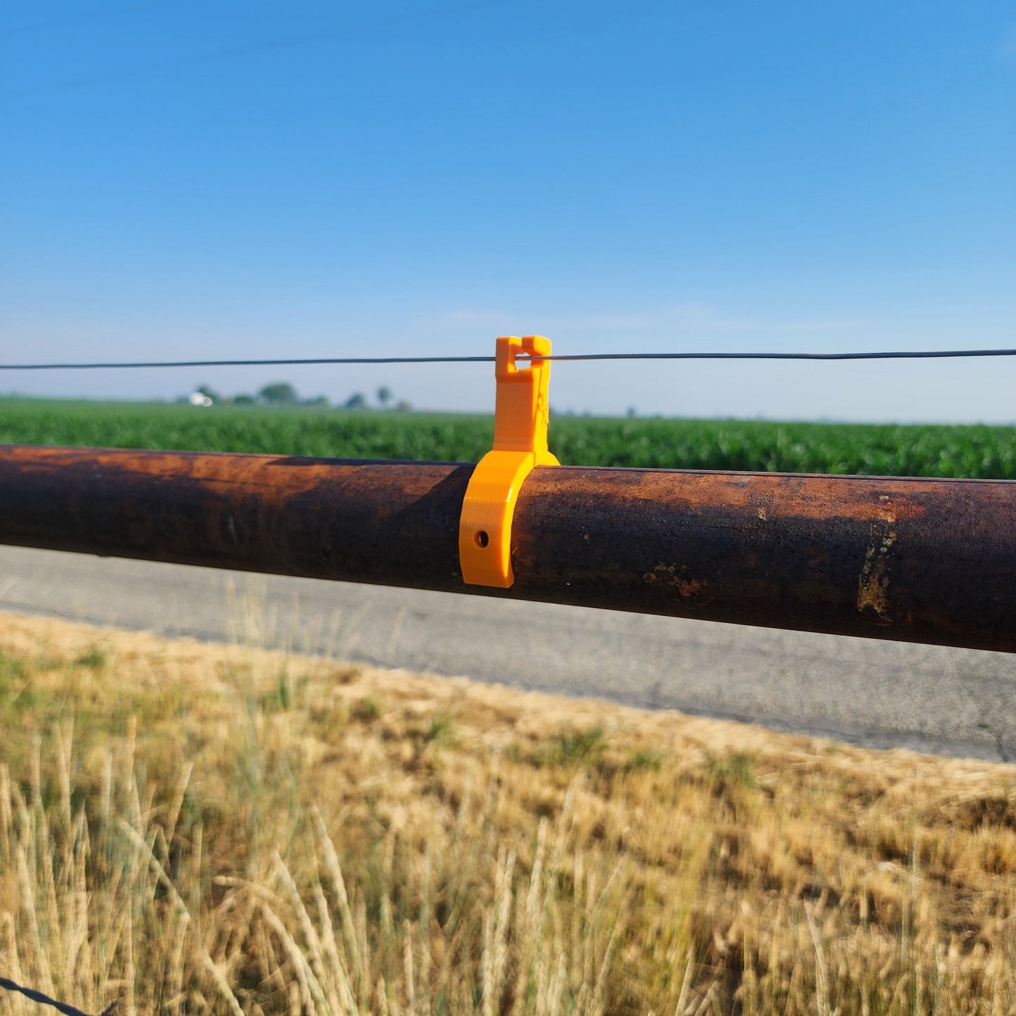 Horizontal Pipe Fence Insulators