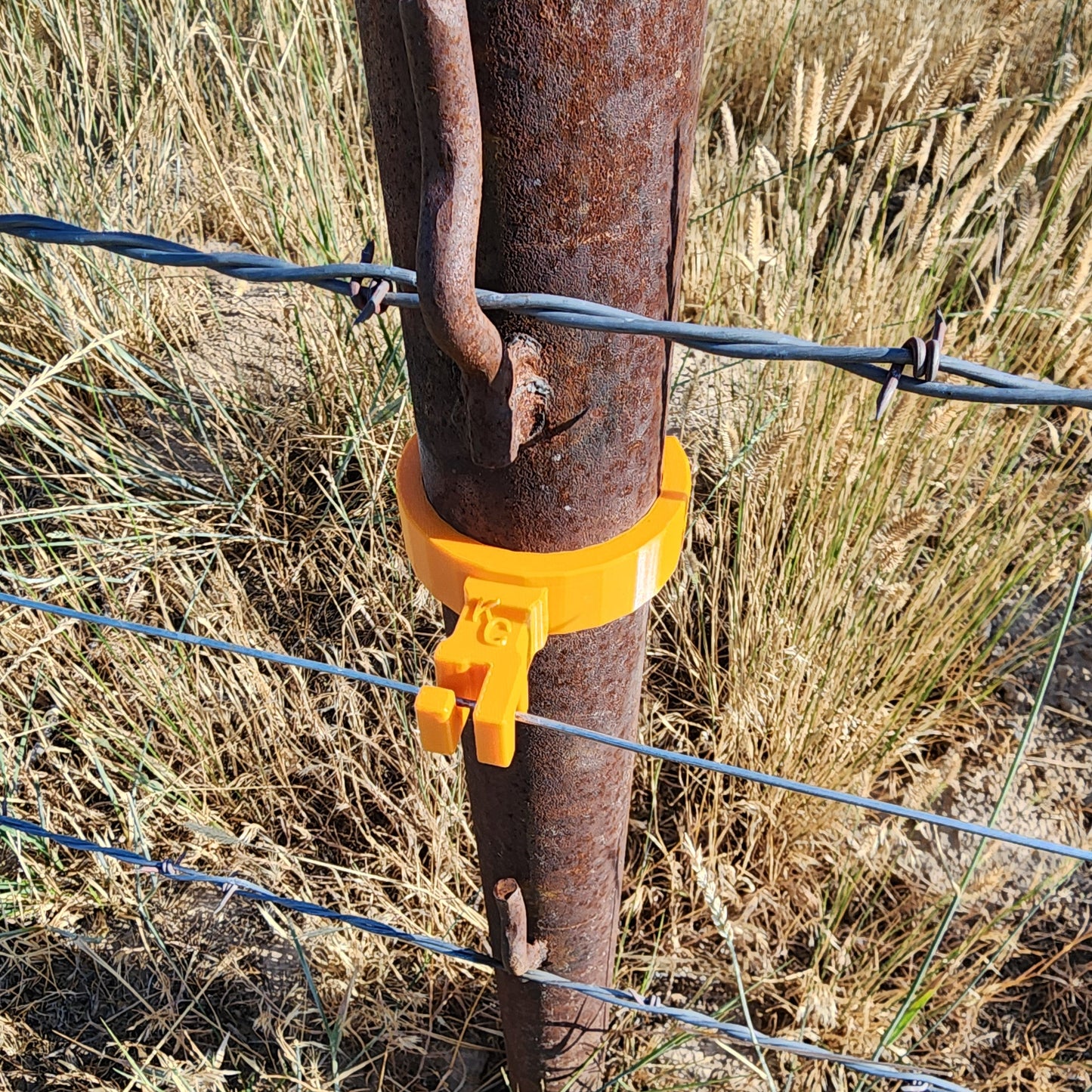 Standard Pipe Fence Insulators