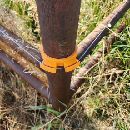 Outside Corner Insulators for Pipe Fence