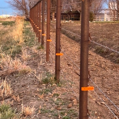 Pipe Insulators for Electric Fence
